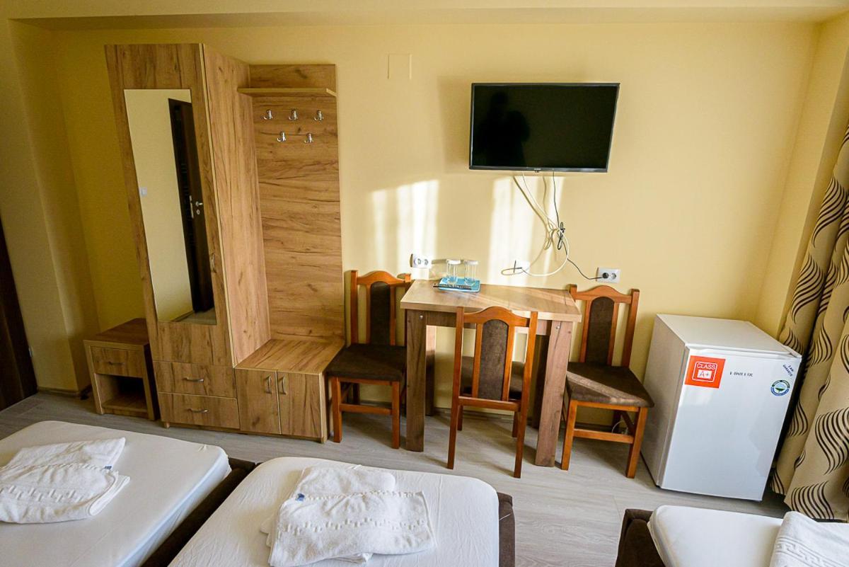 Hotel Casa Domneasca Riana Piteşti Esterno foto